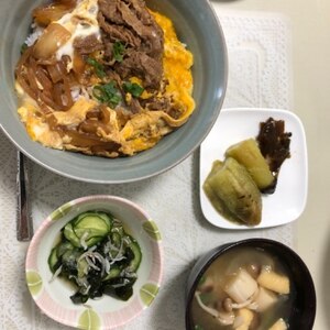 レトルト牛丼から牛卵とじ